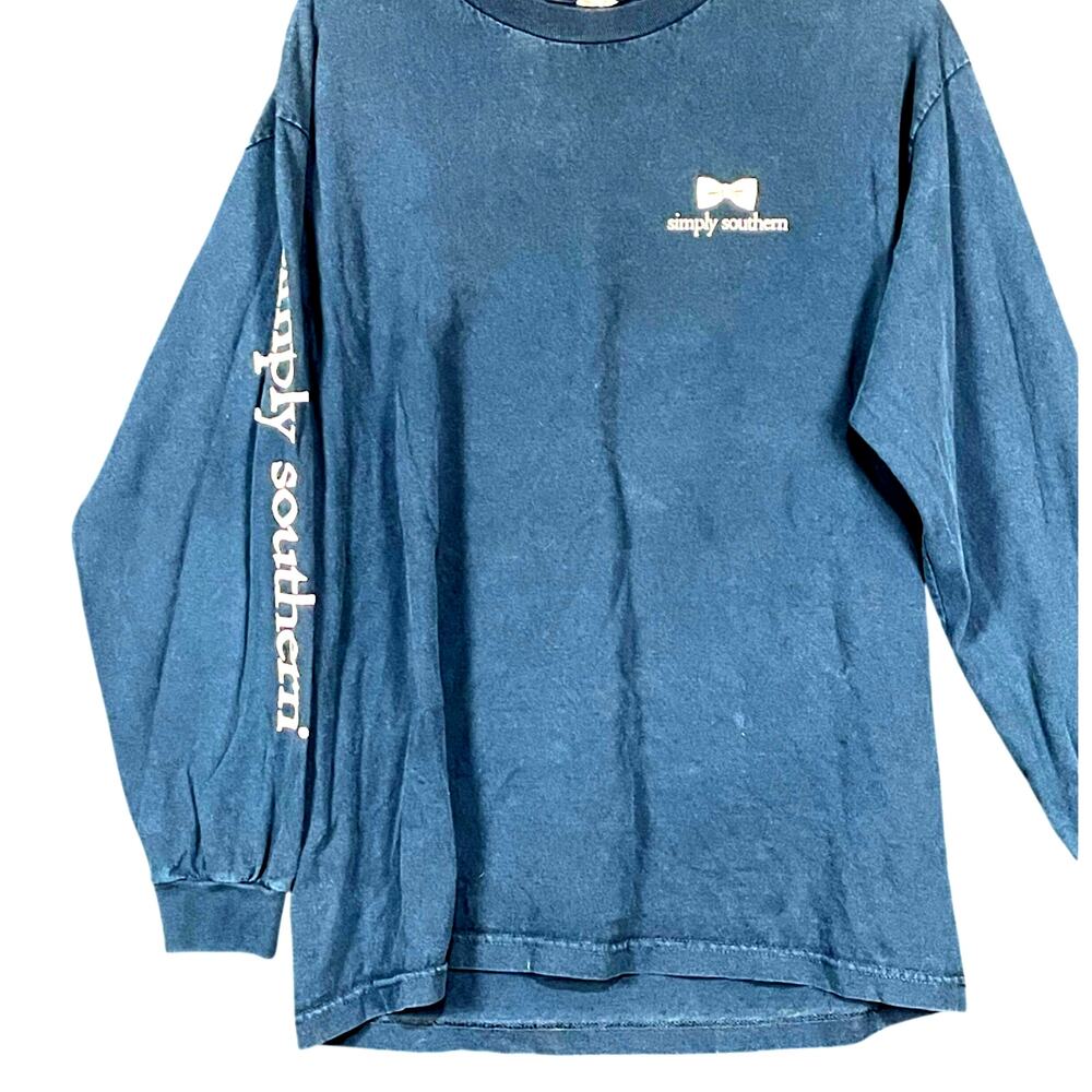 Women's Simply Southern brand long sleeve front and back graphic top Lg regular